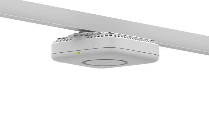 Tri-Band PoE 2.5G Insight Manageable WiFi 7 Access Point (WBE710)